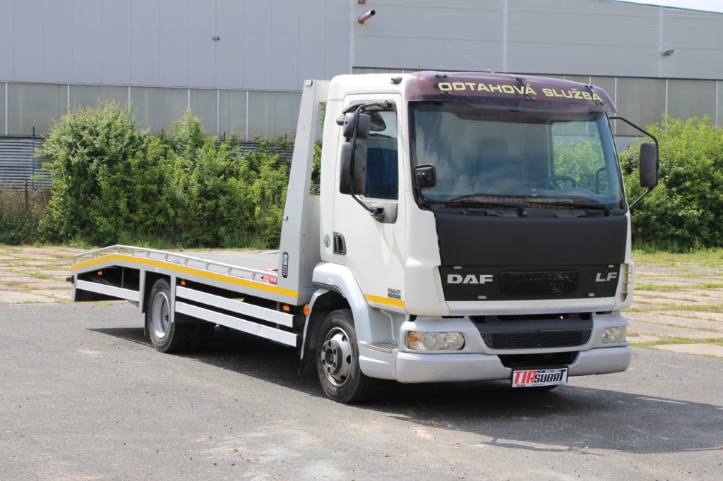 DAF FA LF 45.130 ODTAHOVÉ VOZIDLO