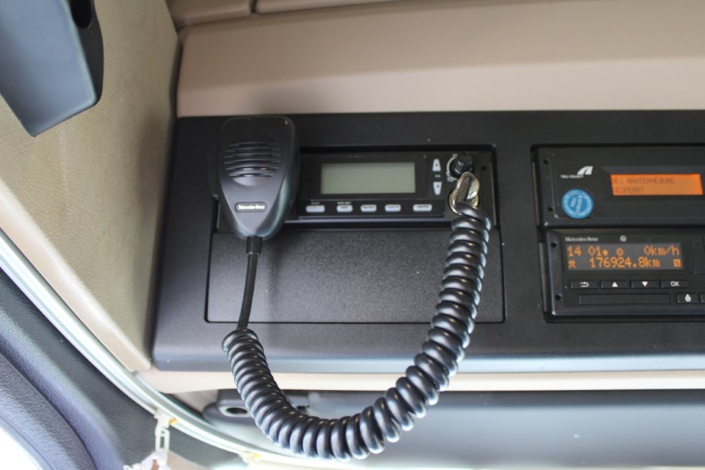 Mercedes-Benz Actros 2542 NAVIGACE + PANAV TVK 18 M (8,20m x 2,4