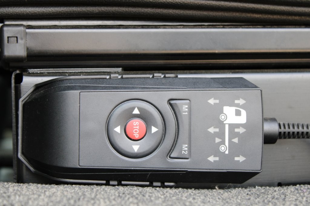 Mercedes-Benz Actros 2542 NAVIGACE + PANAV TVK 18 M (8,20m x 2,4