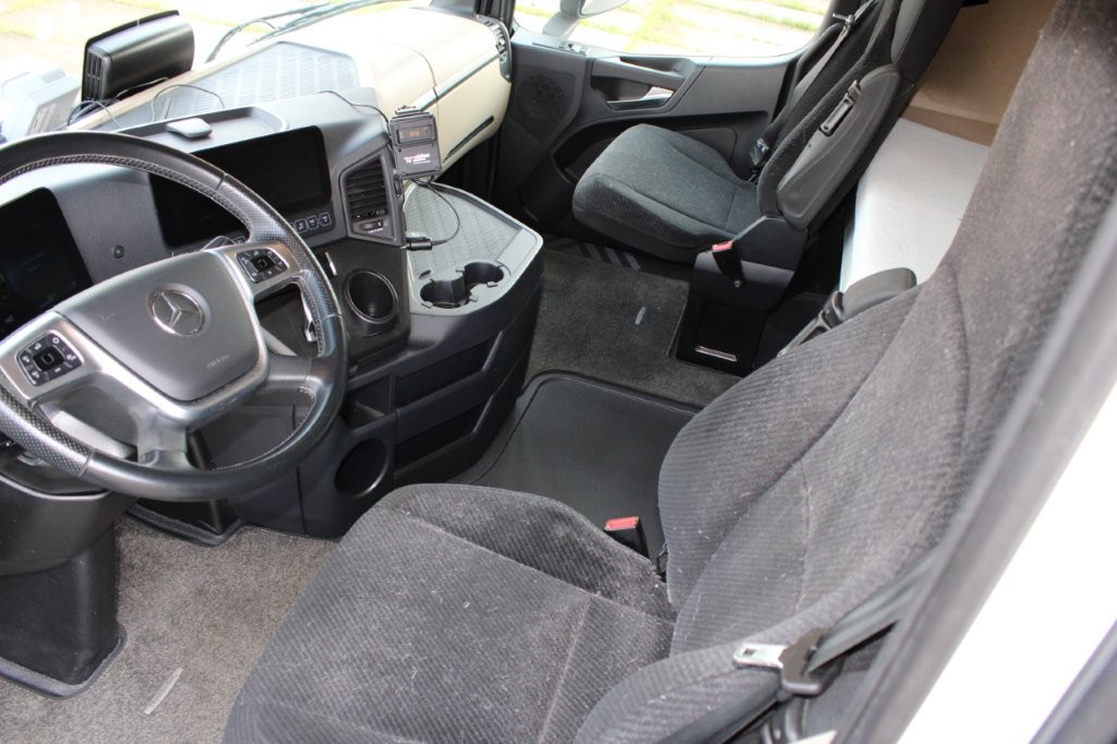 Mercedes-Benz Actros 2542 NAVIGACE + PANAV TVK 18 M (8,20m x 2,4