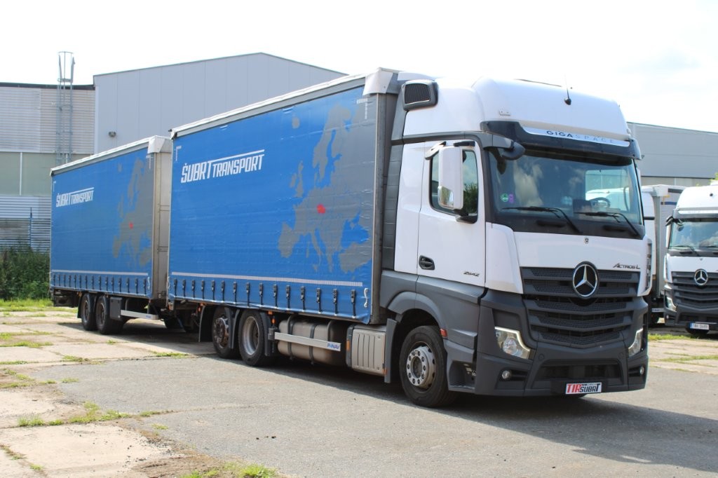 Mercedes-Benz Actros 2542 NAVIGACE + PANAV TVK 18 M (8,20m x 2,4