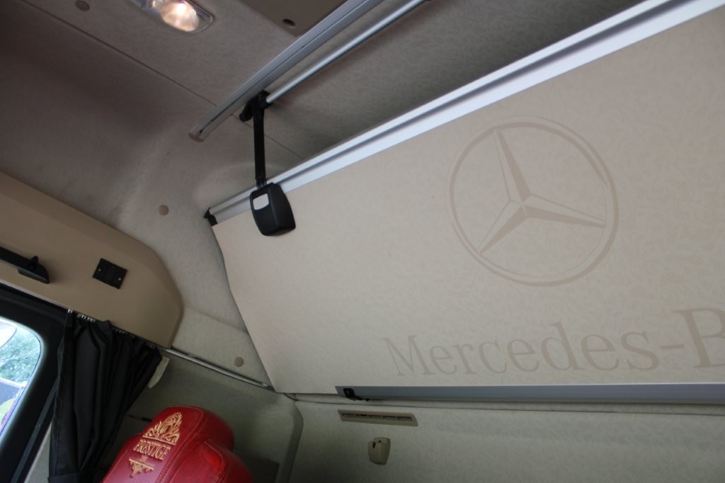 Mercedes-Benz ACTROS 1848, LOWDECK
