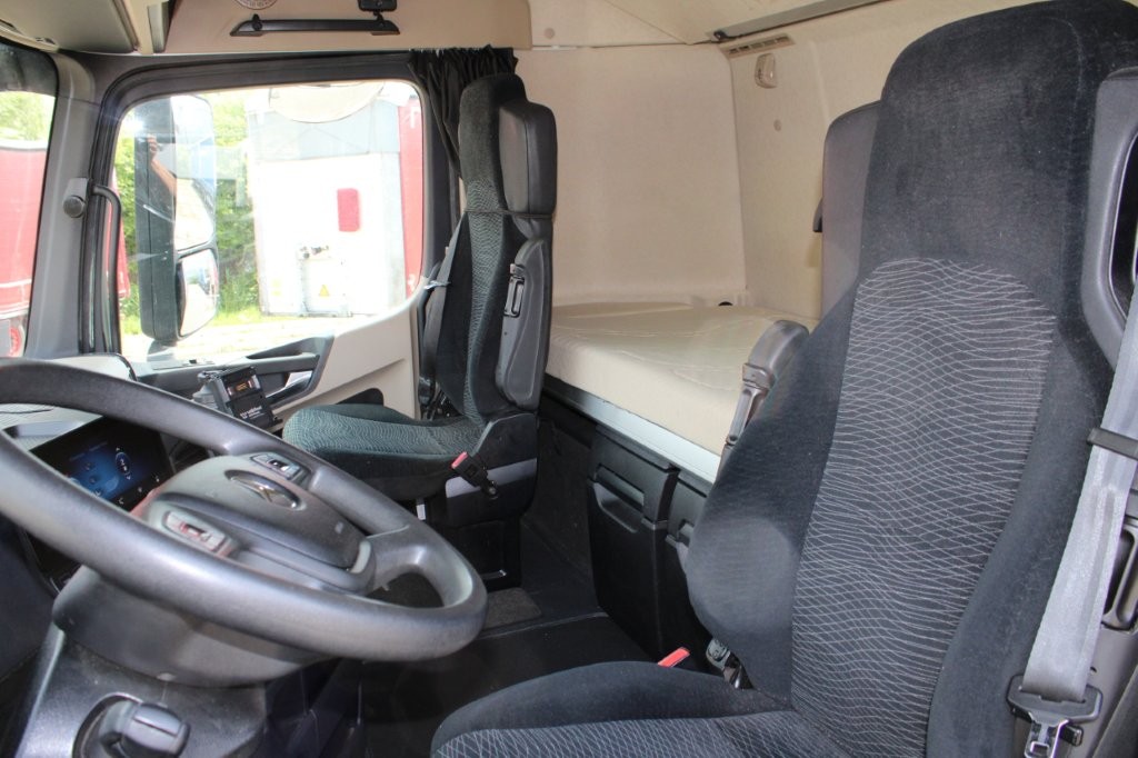 Mercedes-Benz Actros 2542