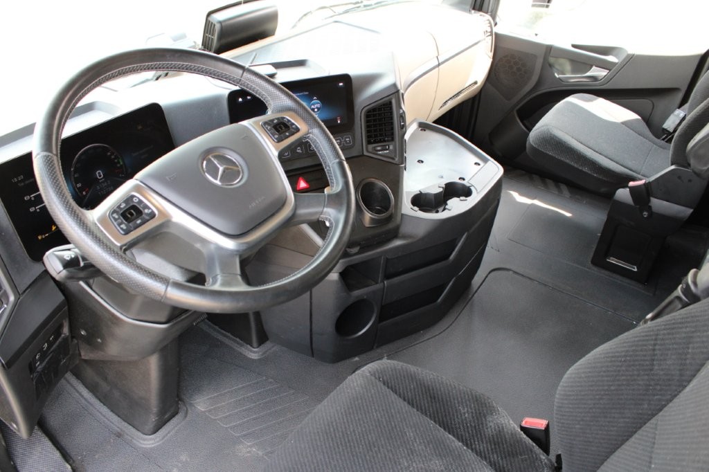 Mercedes-Benz Actros 2542