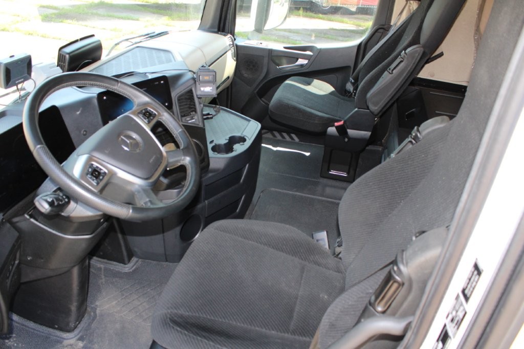 Mercedes-Benz Actros 2542 NAVIGACE + PANAV (8,20m x 2,48m x 3m)