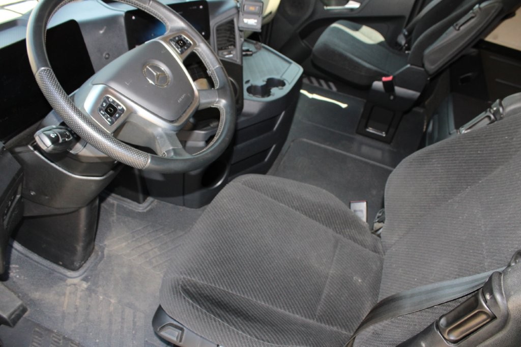 Mercedes-Benz Actros 2542 NAVIGACE + PANAV (8,20m x 2,48m x 3m)